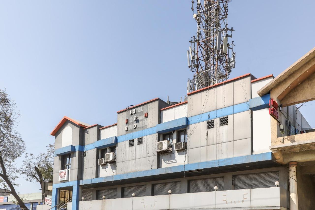 Oyo 69877 Hotel Sarthi Residency Ahmadabad Zewnętrze zdjęcie